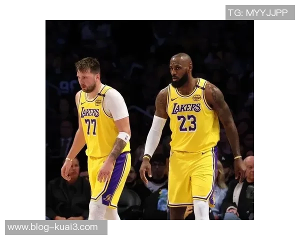 2011年湖人与黄蜂激战回顾：经典对决与关键时刻的深度解析